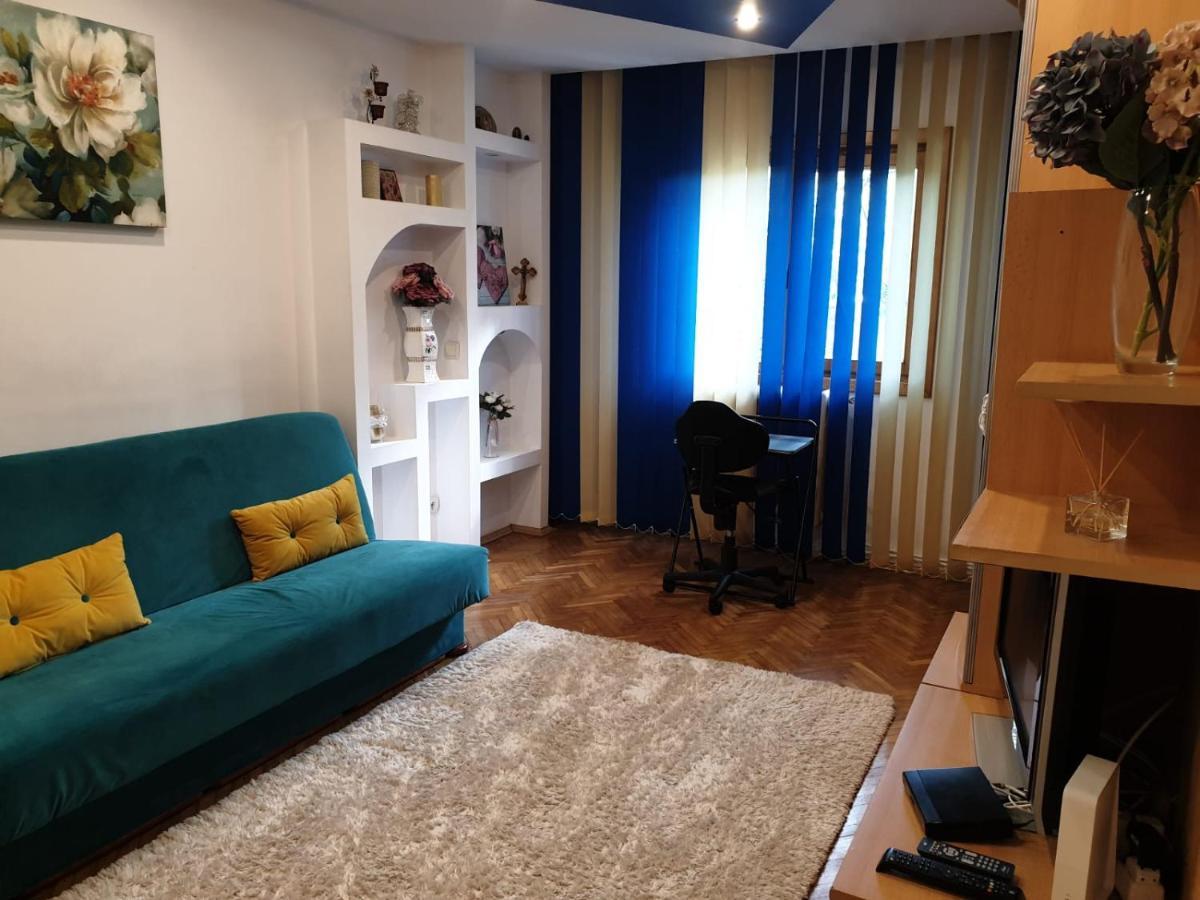 3 Camere Central ヤシ エクステリア 写真