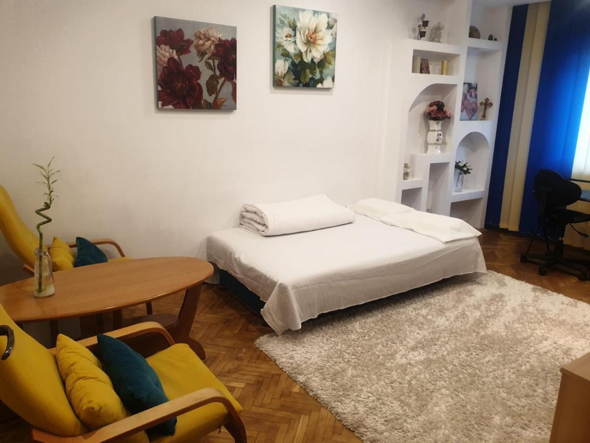 3 Camere Central ヤシ エクステリア 写真