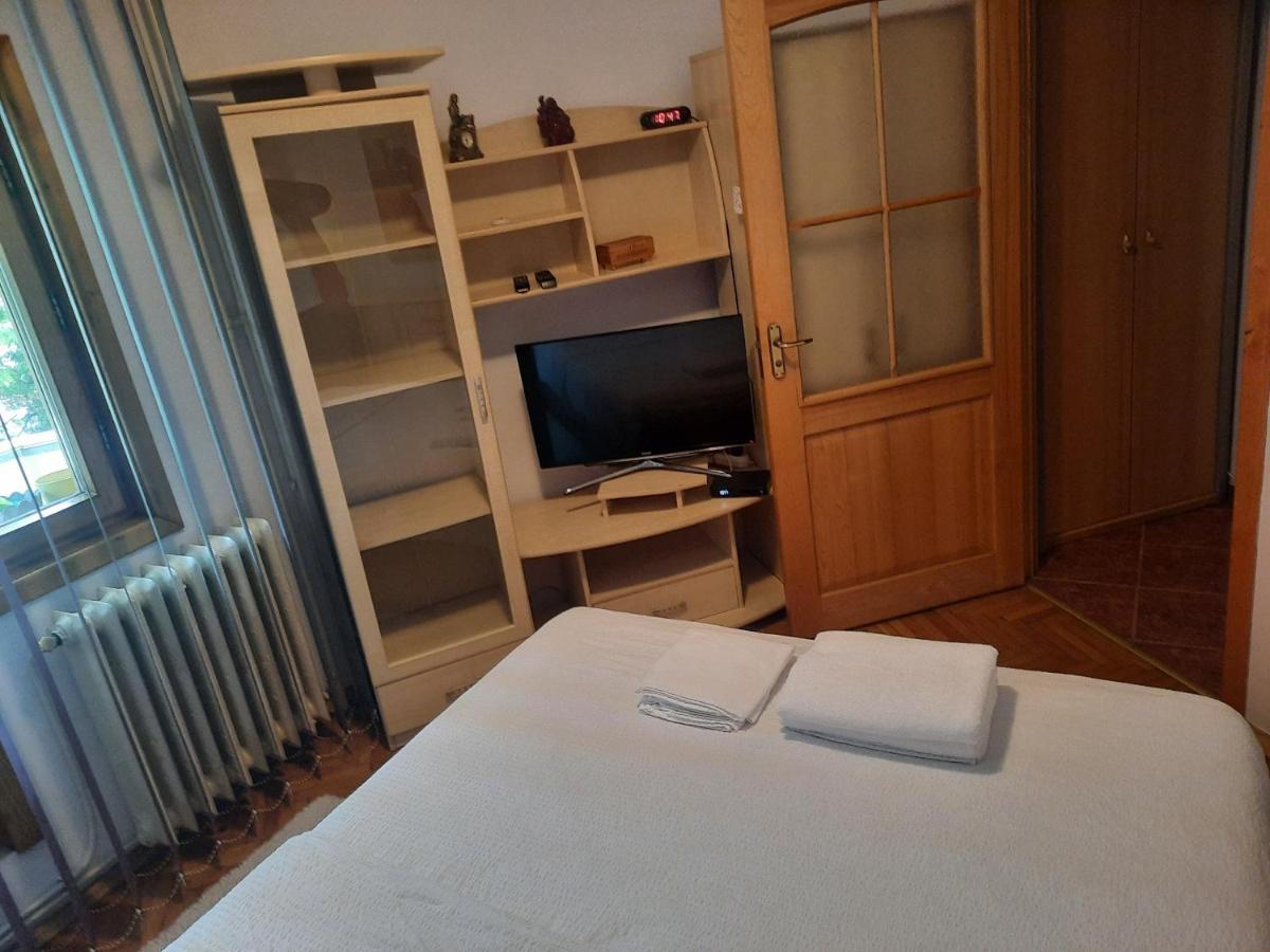 3 Camere Central ヤシ エクステリア 写真
